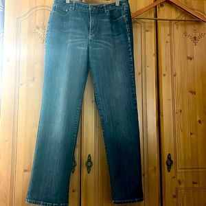 Talbots stretch Jeans with embroidered and diamanté design on back pockets NWOT